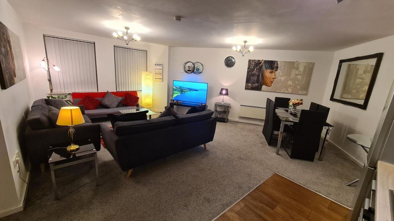Luxury 2 Bed Apt With Free Wi-Fi & Parking Manchester Exterior photo